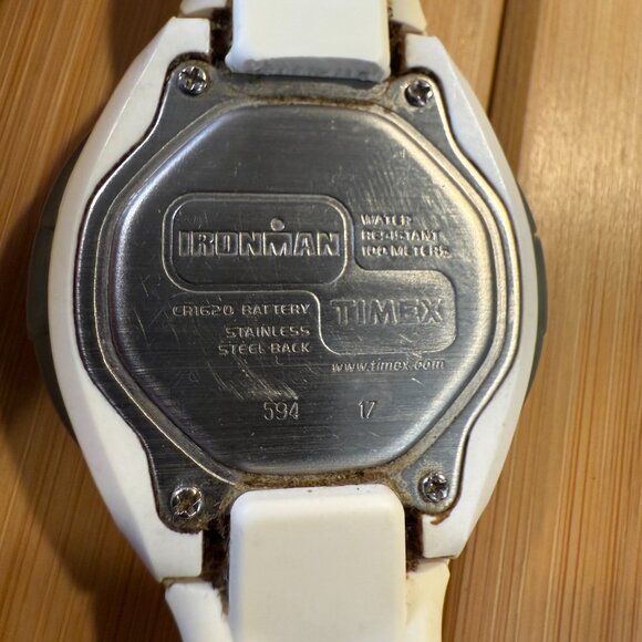 Vintage Timex Ironman Triathlon 50-Lap White Silicone Sport Watch, 38mm - Picture 4 of 4